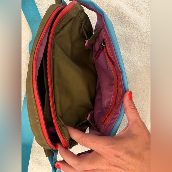 Cotopaxi 2L Hip Pack - Picture 3 of 5